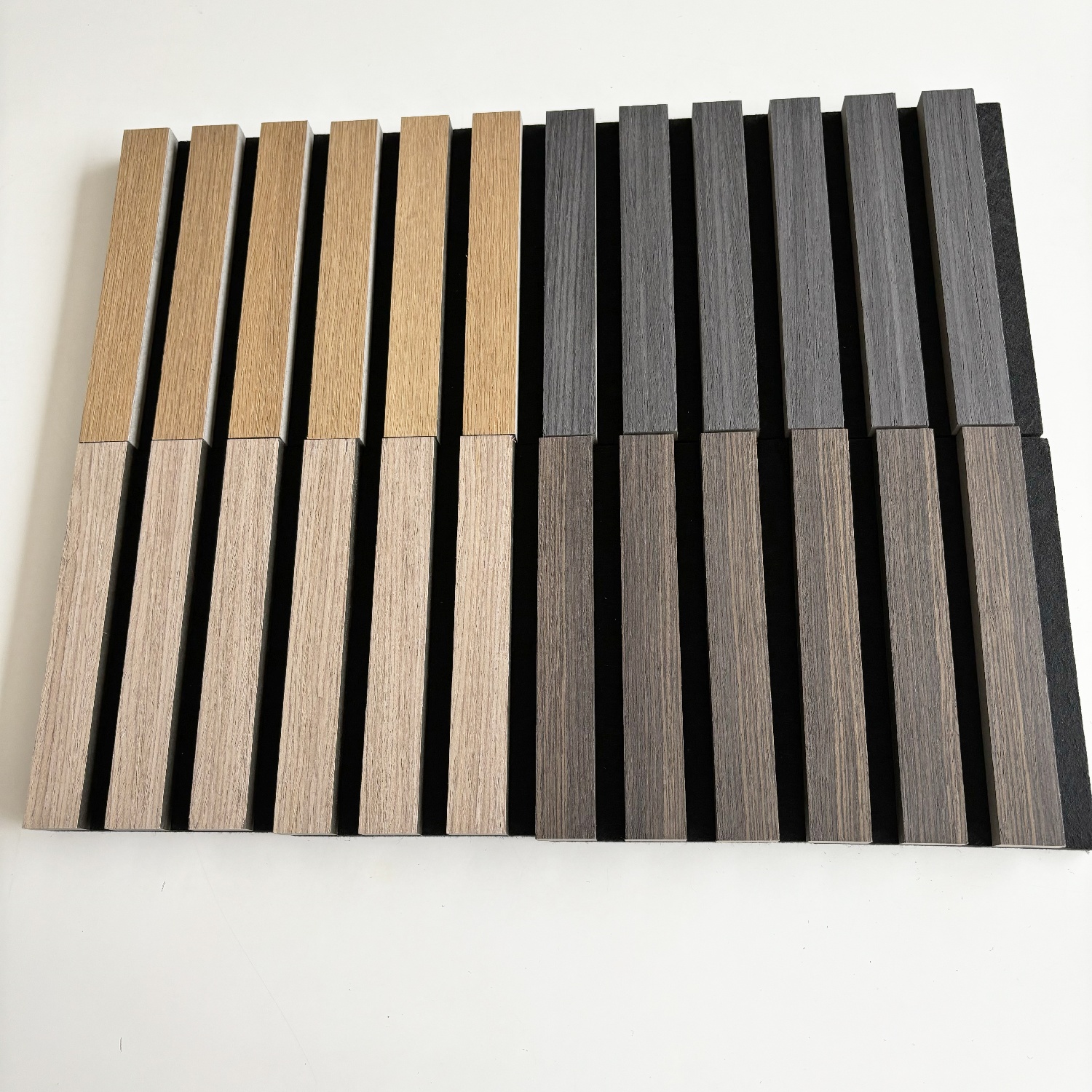 吸音格柵護(hù)墻板